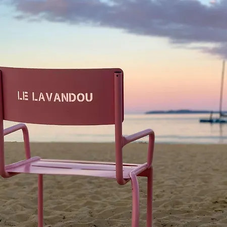 Select'sohome - 2 Pieces Avec Piscine Et Parking Prive - Centre-ville Du Lavandou - Lavand'or